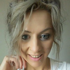 Meet your Posher, Kari